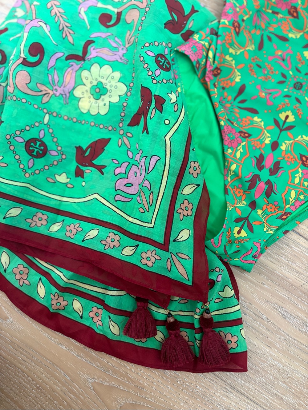 Set Tory Burch Green Splash Swimsuit & Coverup - Picture 5 of 8